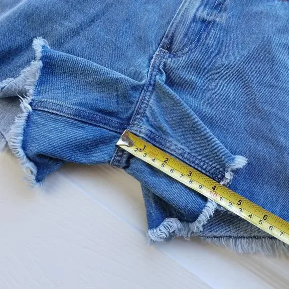 Hollister Ultra High-Rise 90s Short 00 W24 med wash denim jorts cutoff jeans - Picture 12 of 13